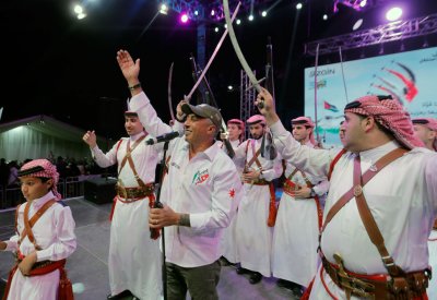عمر العبداللات يحتفي بـ"عيد الإستقلال" للأردن