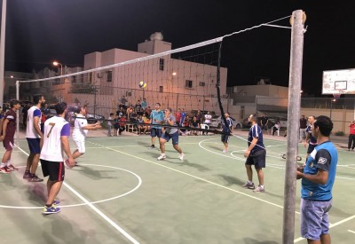 الوطن يواجه الأيام بنصف نهائي دورة كرة الطائرة بمركز شباب الهملة