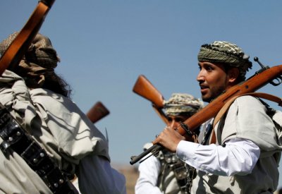 مسؤول يمني: 50 خبيراً إيرانياً تم إخراجهم من الحديدة