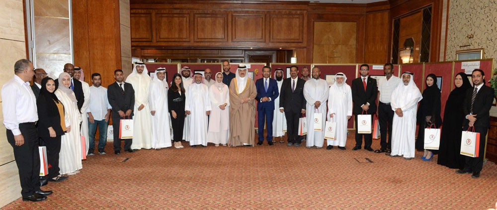 تكريم موظفي شركة مطار البحرين بجوائز العمال المجدّين