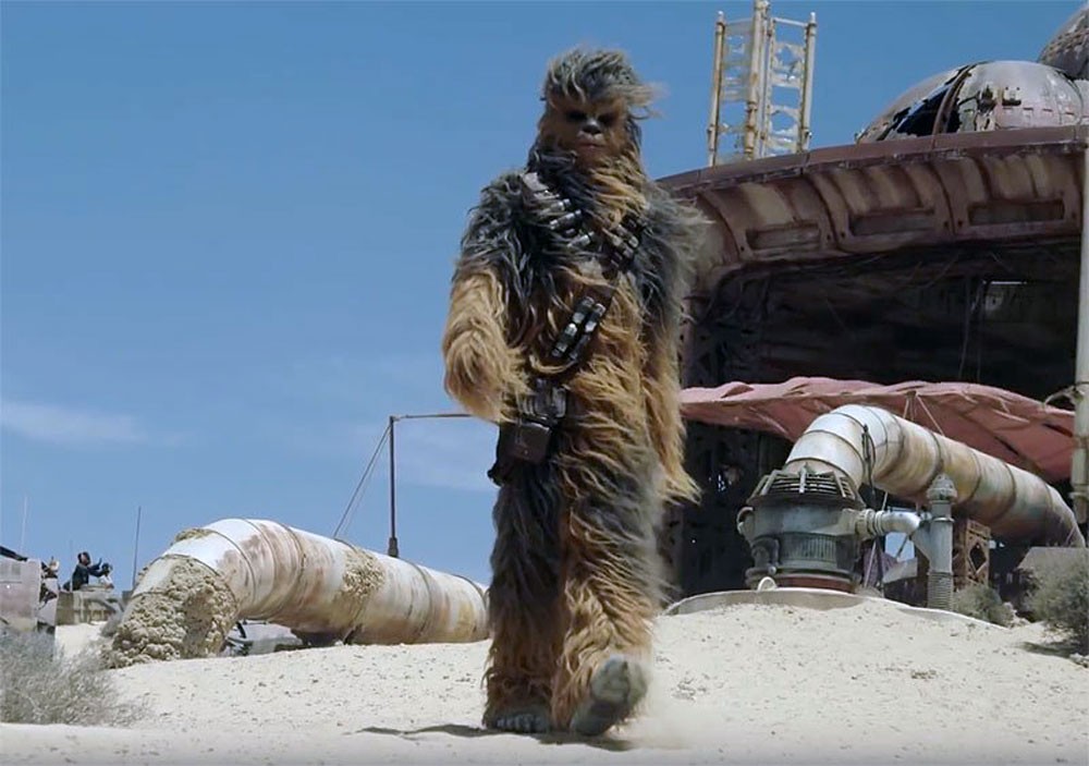  "ROAR FOR CHANGE"يدعو المعجبين للمشاركة في تحدي STAR WARS تشوباكا من فيلم