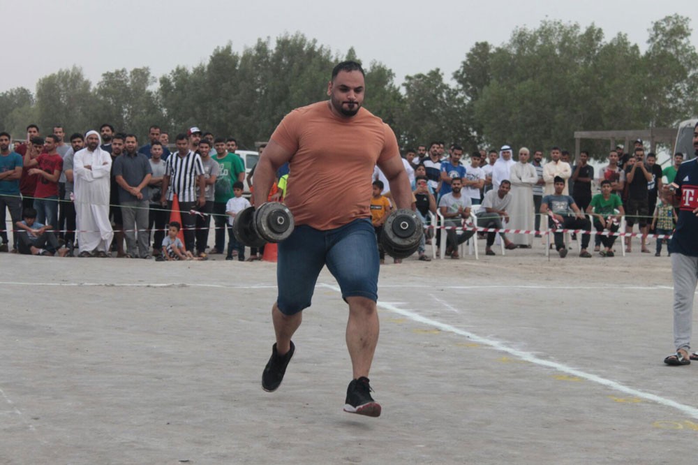 مركز شباب دمستان ينظّم بطولة "أقوى رجل دمستاني"