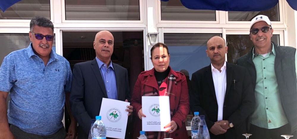 الاتحاد العربي يوقع مع المغرب عقد استضافة البطولة الشاطئية للطائرة