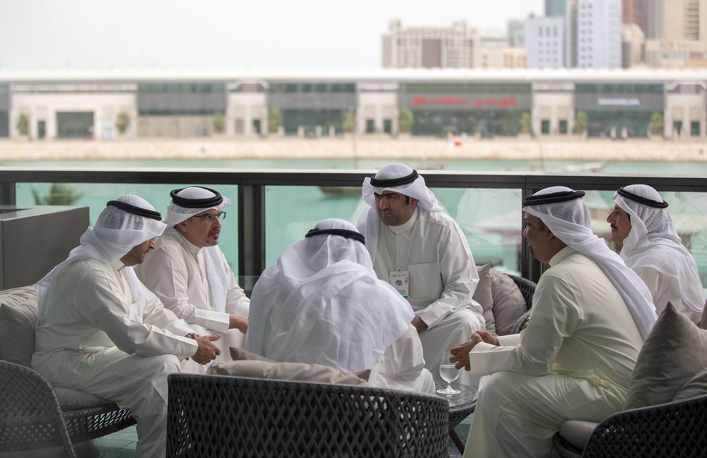 سمو نائب الملك يلتقي بعدد من المسؤولين الكويتيين المشاركين في مؤتمر بوابة الخليج