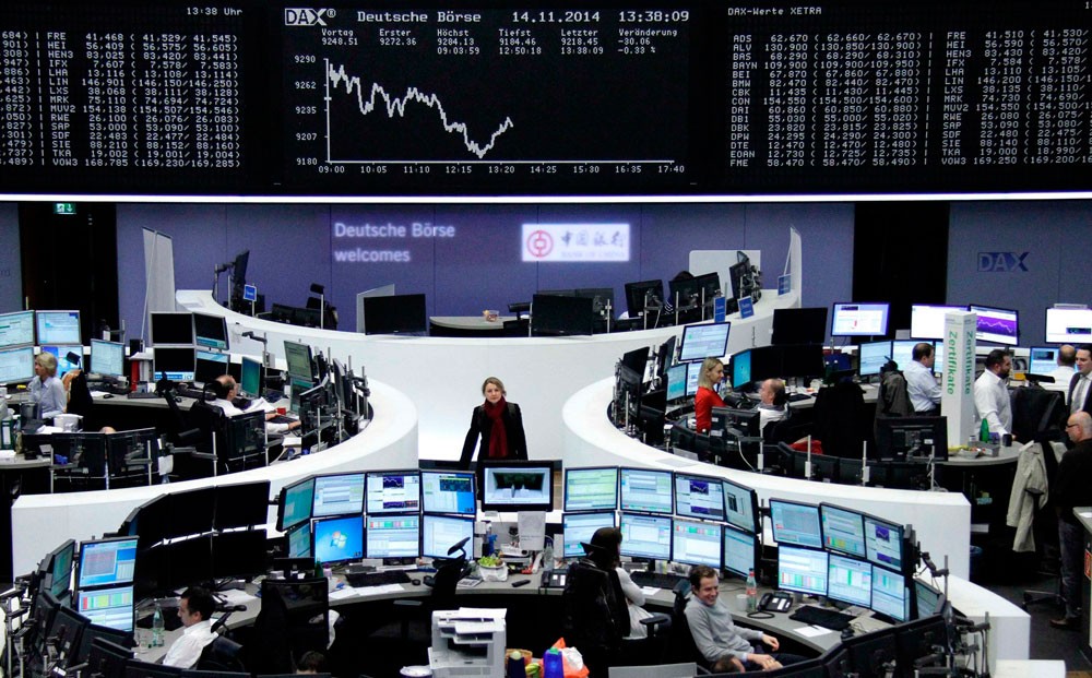 الأسهم الأوروبية تتراجع و"بي تي" يخسر 7%