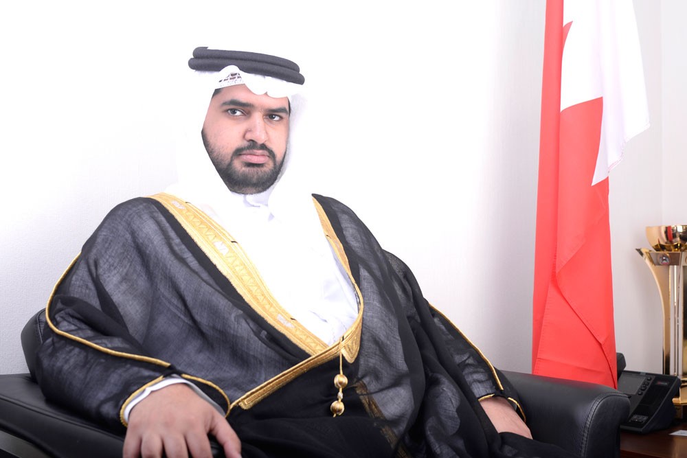 سمو الشيخ عيسى بن علي يغادر إلى مسقط للمشاركة في اجتماع رؤساء اتحادات السلة 
