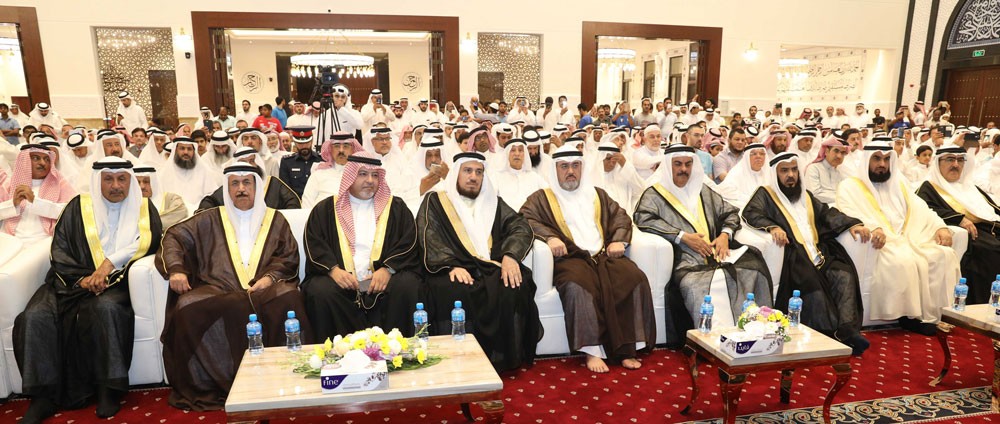 عبدالرحمن بن محمد يثمن دور المحسنين في إعمار الجوامع ورعايتها