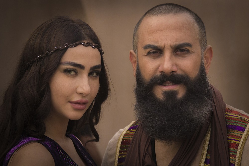 الفنانة أسماء القرطبي تنضم الى أسرة هارون الرشيد