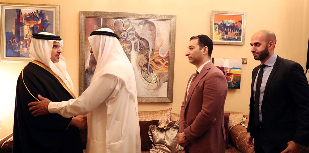 سمو ولي العهد : المواطن البحريني الثروة الأعز وستظل المشاريع المتصلة به في الطليعة دائماً