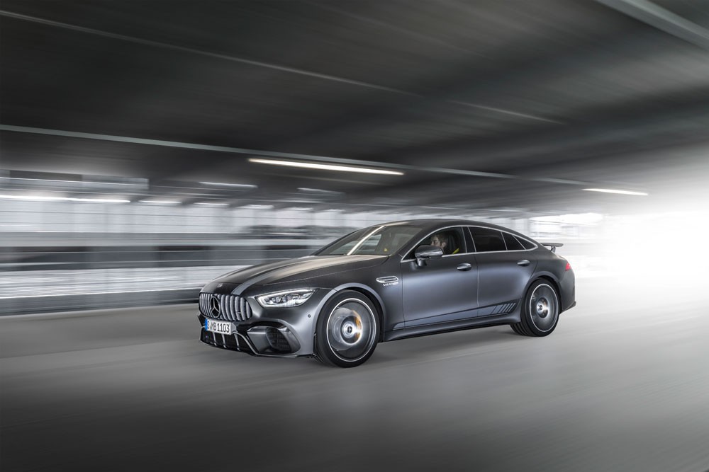 لمسات أنيقة ومتفرّدة لسيارة AMG GT كوبيه بأربعة أبواب