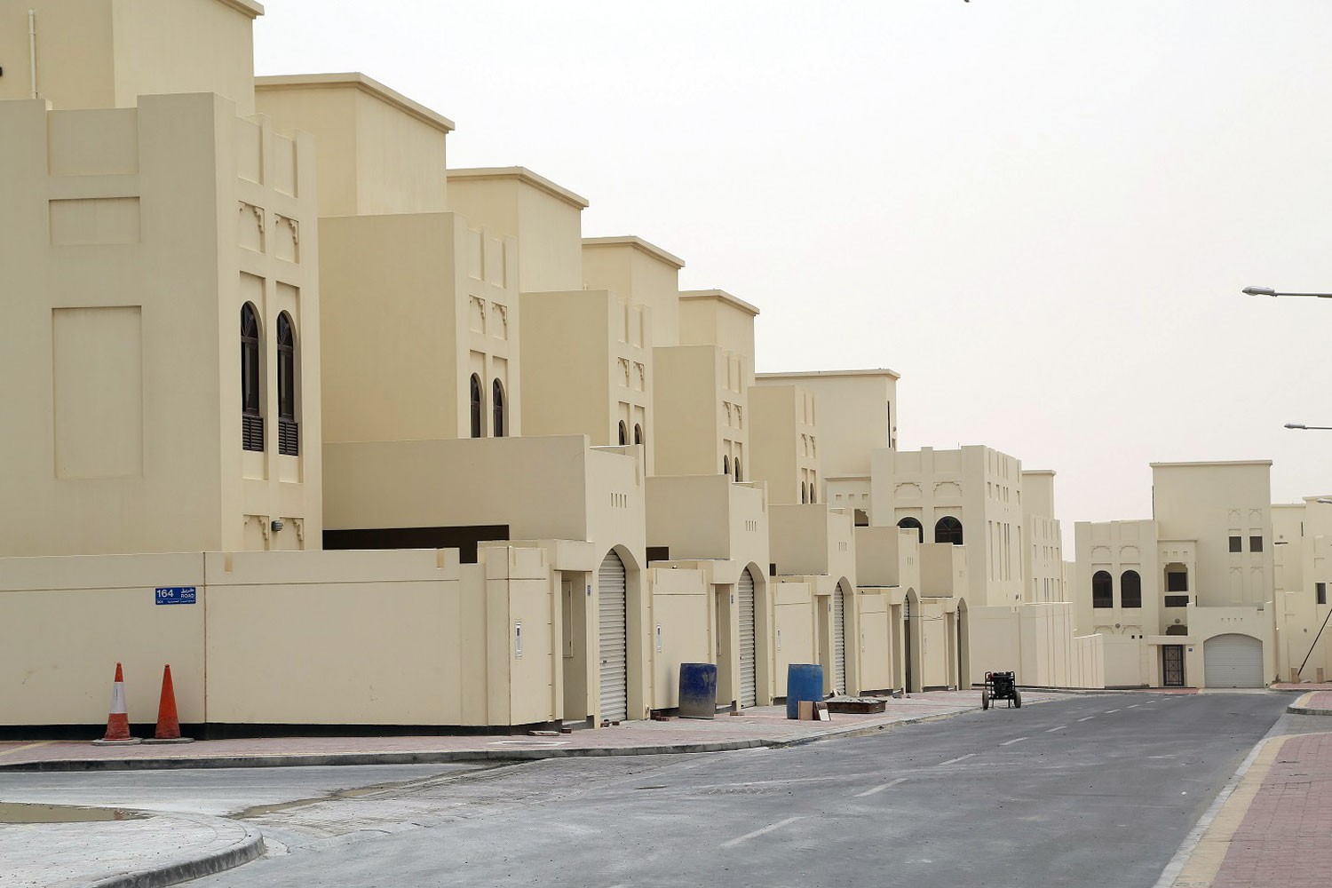 وزير الإسكان: إعداد قوائم المستفيدين بالمشاريع تمهيدًا لتوزيع 5000 وحدة