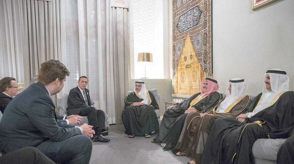 سمو ولي العهد : مواصلة تعزيز التعاون والتنسيق في إطار الشراكة الاستراتيجية مع الولايات المتحدة الأمريكية
