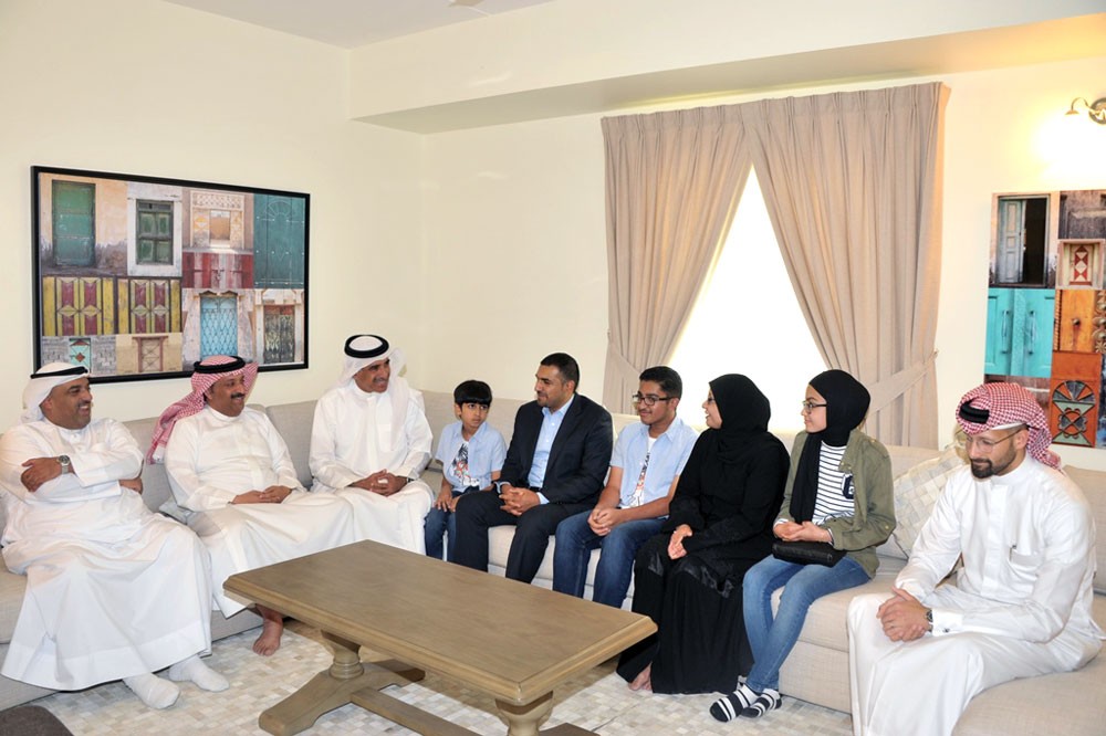 "الإسكان" تسلم أول 3 وحدات بمدينة سلمان