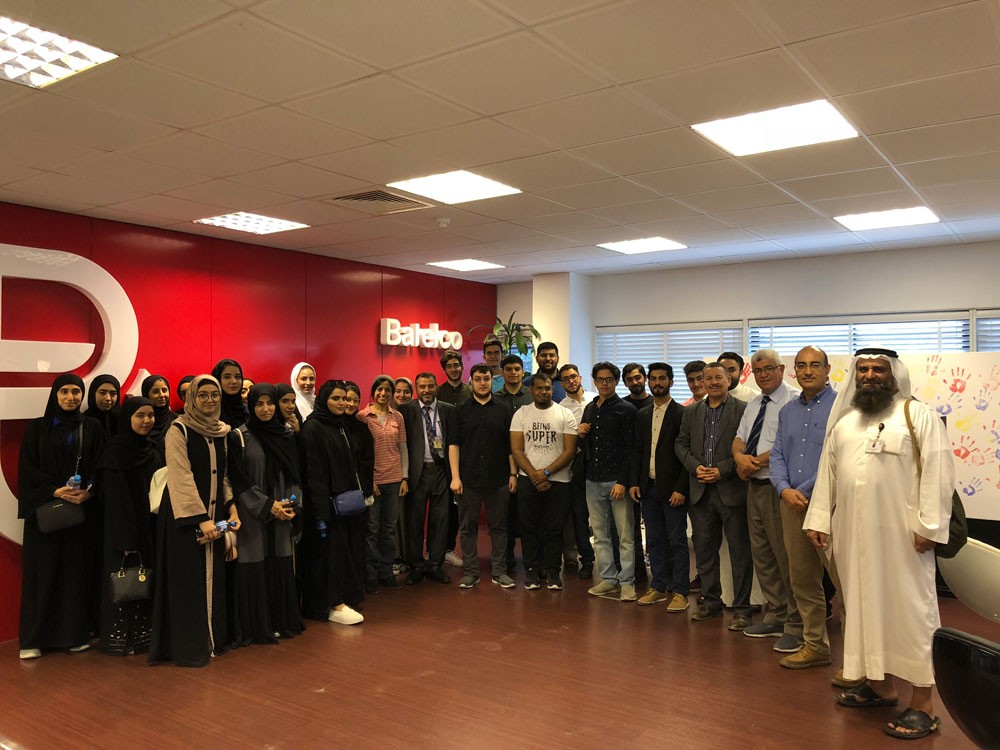 "بتلكو" تعرف منتسبي جامعة البحرين بمجالات التطوير في شبكتها