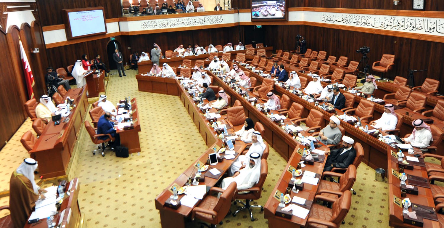 "البلاد" تنشر قانون إصلاح التقاعد: وقف معاش المتقاعد إذا عمل بوظيفة جديدة أو دخل البرلمان