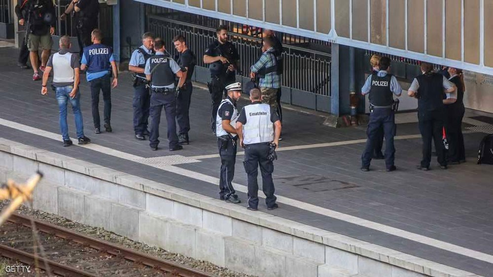 مقتل وجرح 3 أشخاص في حادثة طعن بألمانيا  ​