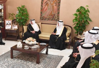 ولي العهد يوجه إلى مواصلة تطوير الخدمات الالكترونية وخاصة المتعلقة بممارسة الأنشطة التجارية ورخص البناء