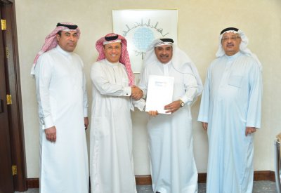بنك البحرين الوطني يدعم جمعية الهلال الأحمر