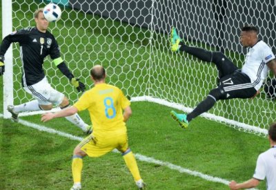 بواتينغ يعد الألمان بالمشاركة في كأس العالم
