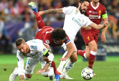 راموس يخرج عن صمته: محمد صلاح شد ذراعي وواجهت جحيما