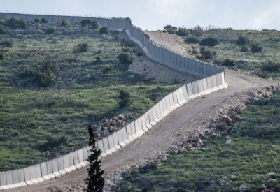 تركيا تعلن الانتهاء من بناء "جدار أمني" مع سوريا