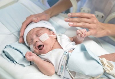 تقدم علمي.. فحص دم قليل الكلفة يكشف الولادة المبكرة
