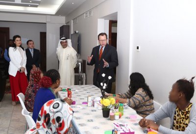 السفير الأمريكي: مركز حماية ودعم العمالة الوافدة نموذج للحكومات في جميع انحاء العالم