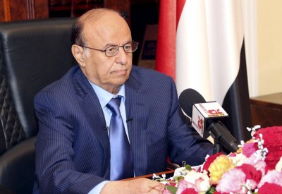 هادي يدعو لحسم معركة الحديدة وإنقاذ سكانها من كارثة
