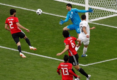الشناوي يفوز بجائزة أفضل لاعب في مباراة أوروغواي