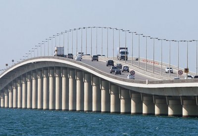 سفير السعودية في البحرين يحذر السائقات من هذه المخالفات