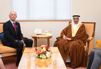 الشيخ خالد بن عبد الله يستقبل الرئيس التنفيذي للكلية الملكية للجراحين بدبلن‎
