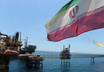 إيران تقول من المستحيل إخراج نفطها من السوق "بسهولة" كما تطلب أمريكا
