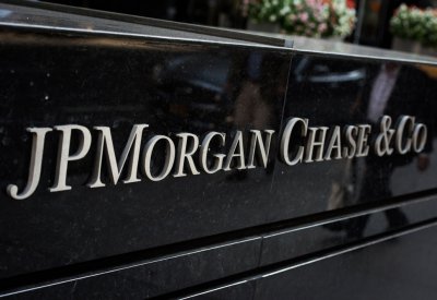 JP Morgan يجري مشاورات لضم دول خليجية لمؤشر للسندات
