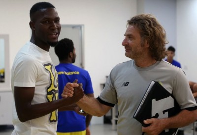كارينيو يترك النصر ويتوجه لدعم سواريز أمام رونالدو