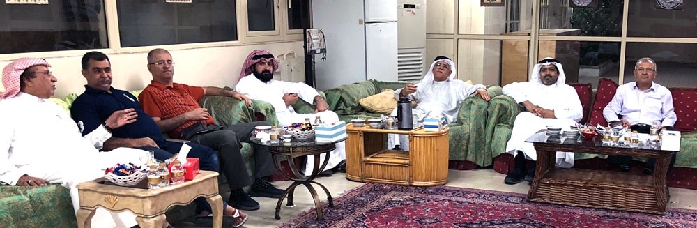 "البلاد" بمجلس النائب الأسبق زينل: لتعزيز حضور الكوادر القانونية تحت قبة برلمان 2018
