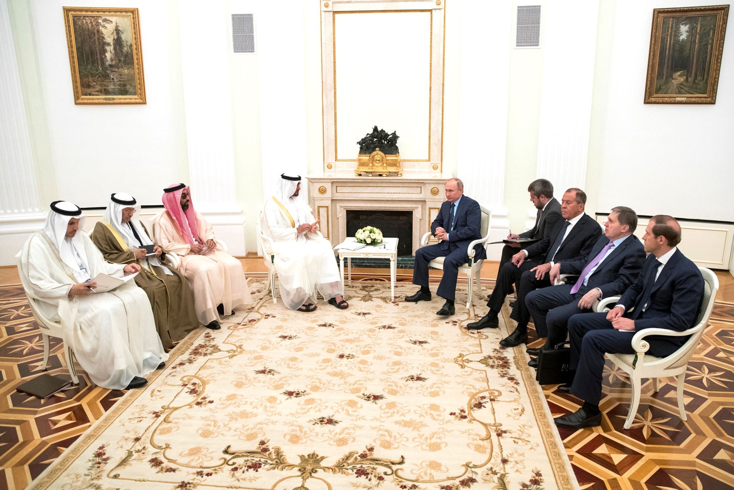 روسيا والإمارات تدعوان لتحالف دولي واسع لمكافحة الإرهاب