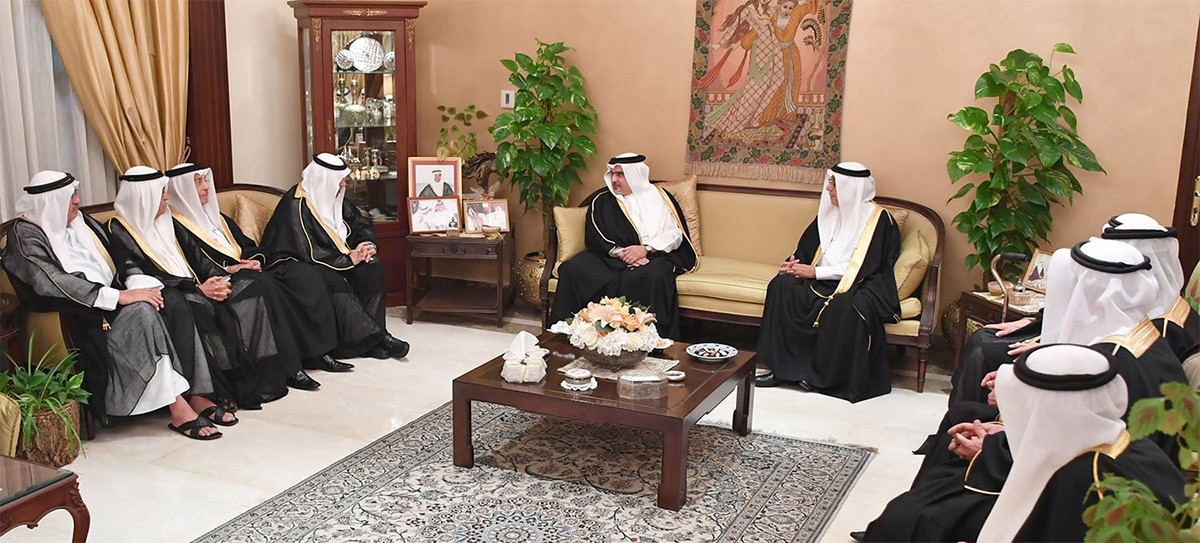 ولي العهد يوجه إلى مواصلة تطوير الخدمات الالكترونية وخاصة المتعلقة بممارسة الأنشطة التجارية ورخص البناء