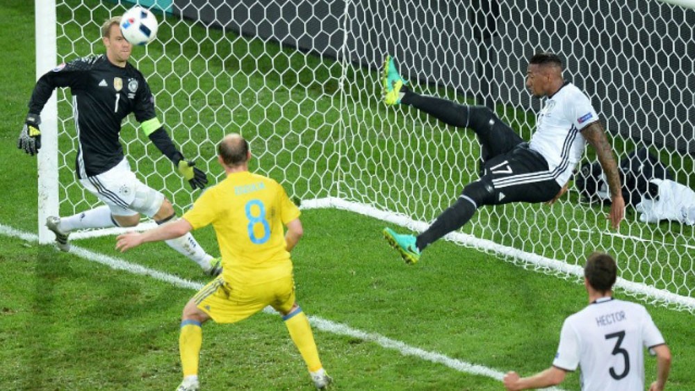 بواتينغ يعد الألمان بالمشاركة في كأس العالم