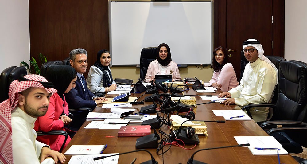 لجنة شؤون المرأة والطفل بمجلس الشورى تبحث مشروع حظر إشراك الأطفال في الدعاية الانتخابية