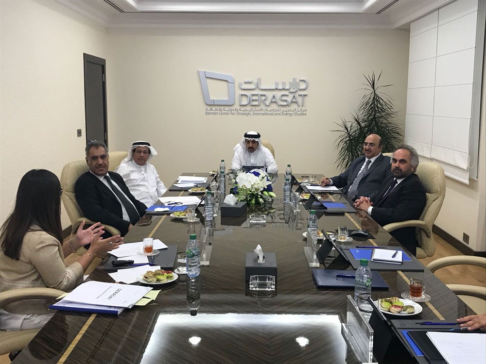 مجلس أمناء مركز "دراسات" يعقد اجتماعه الدوري السادس