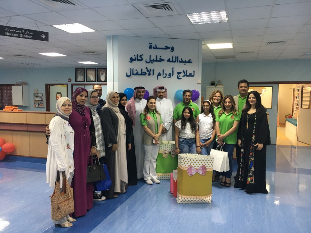 البحرينية للمسؤولية الاجتماعية تزور أطفال السلمانية