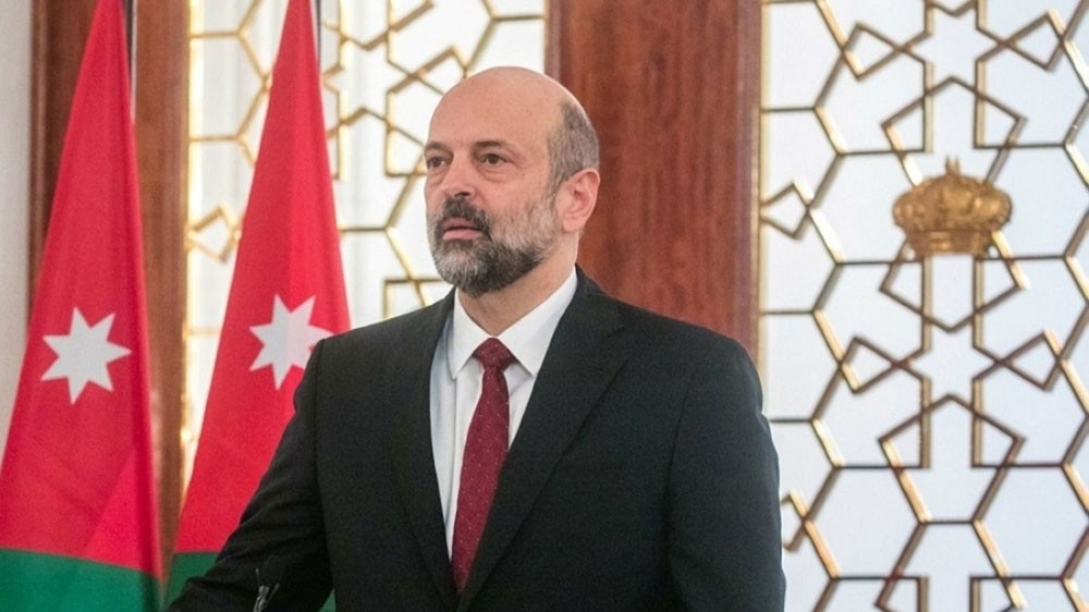 الأردن.. رئيس الوزراء المكلف يتعهد بسحب قانون الضريبة