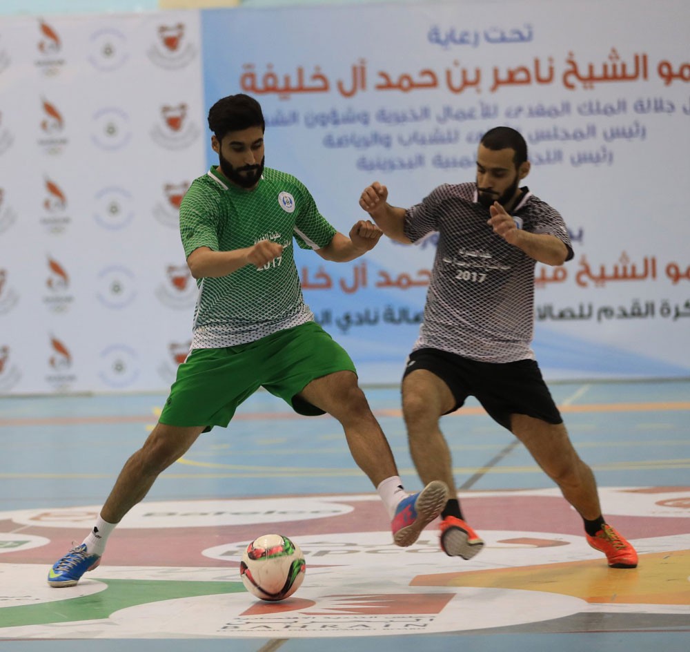 عبدالله بن خالد يشيد برعاية ناصر بن حمد لبطولة فيصل بن حمد لكرة قدم الصالات
