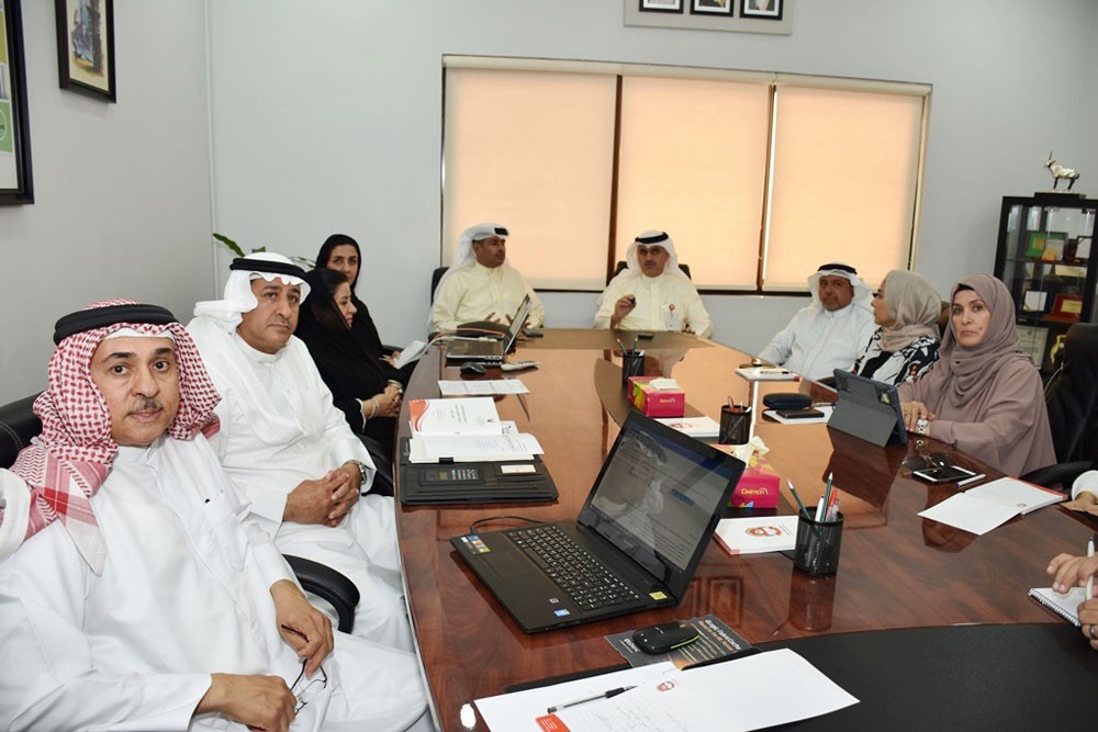 لجنة الاستثمار بـ "مجلس العاصمة" تناقش مجموعة من المواضيع الاستثمارية