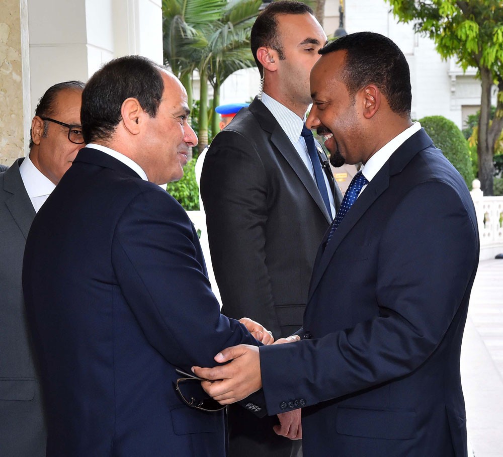 بعد العفو الرئاسي.. 30 سجينا إثيوبيا يغادرون مصر