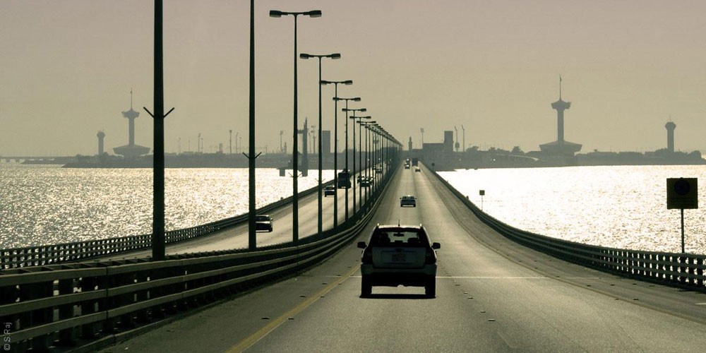 الطقس في مملكة البحرين : حار خلال النهار	