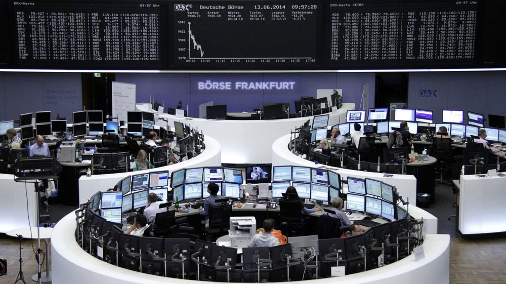 أسهم أوروبا تعزز مكاسبها وقطاع السيارات يتراجع