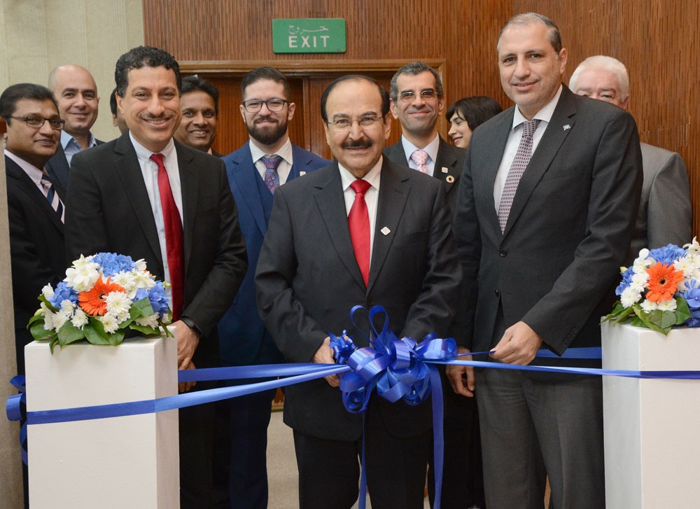 الوزير ميرزا يفتتح البرنامج التدريبي الثاني لأنظمة تركيب الطاقة الشمسية 