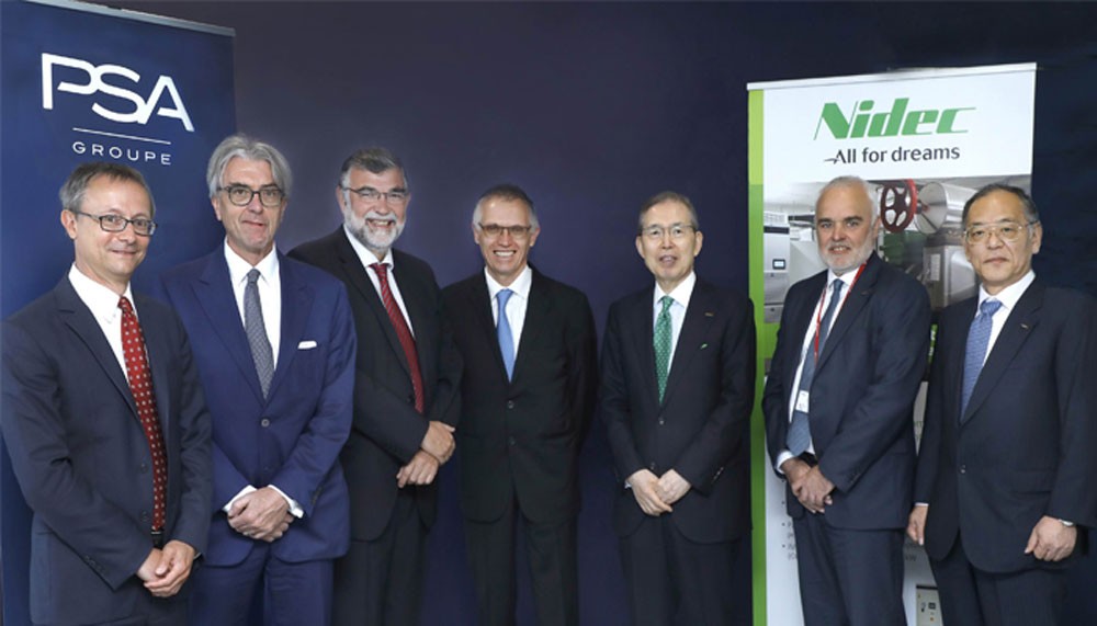 سيارات "Groupe PSA" تتحول إلى كهربائية بحلول 2025