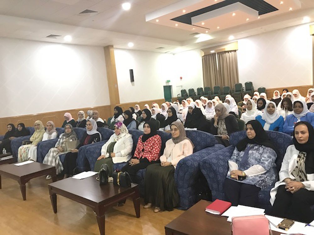 "العلوي" تفتتح ورشة عمل تدشين الدليل الإرشادي للفحص قبل الزواج